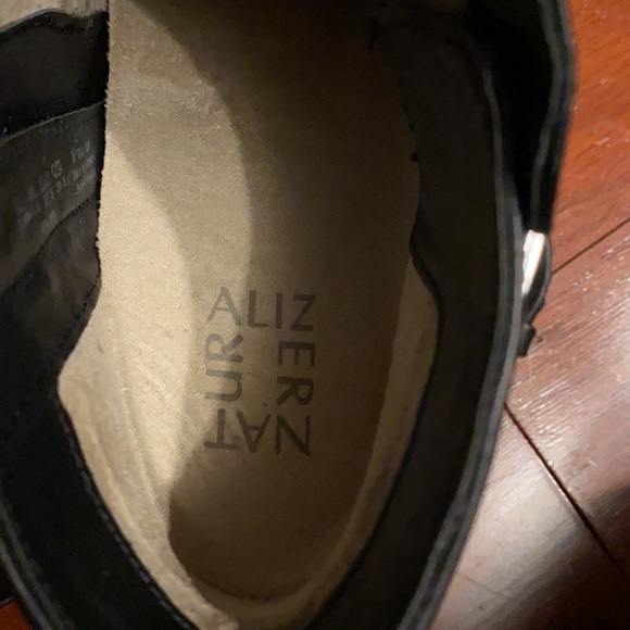 Booties - Picture 6 of 7